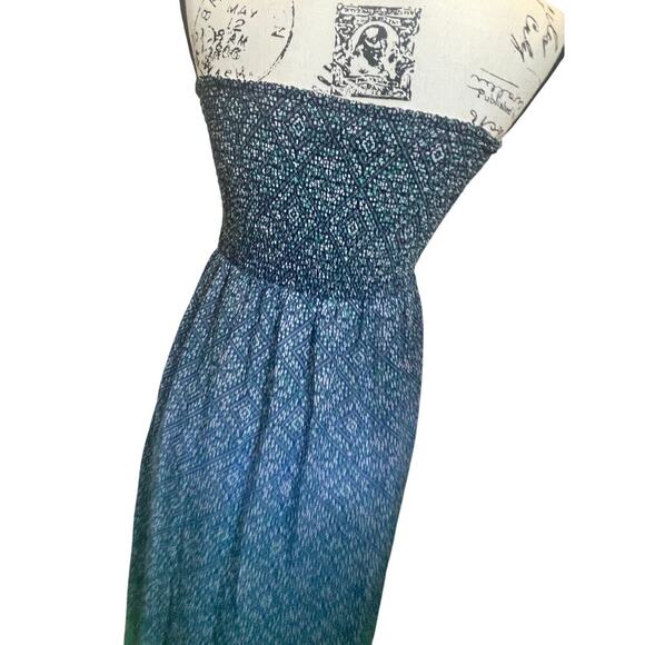 OLD NAVY OMBRE DRESS MAXY STRAPLESS SZ S BLUE GREEN WAVY RUCHED BEACHY AESTHETIC - Picture 13 of 15